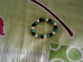 Pulseira perolas 1.11